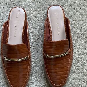 Kelly and Katie mules. Size 7M. New.